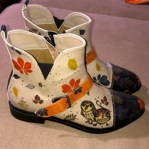 Goby boots Super cute ankle boots with owls ( size 8.5)